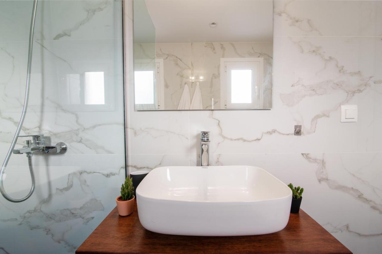 Stunning 2-Bedrooms Apartment In The Heart Of Athens Atenas Exterior foto